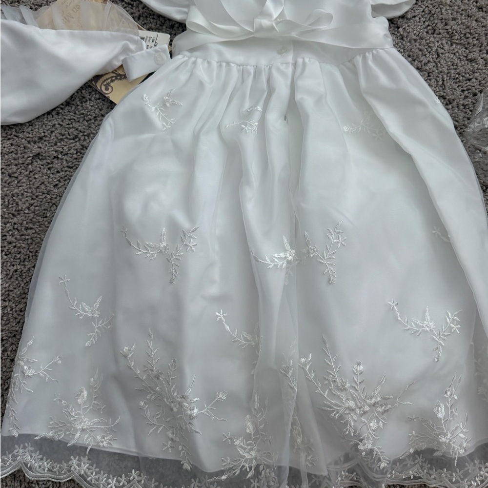 BABY GIRLS CHRISTENING GOWN
